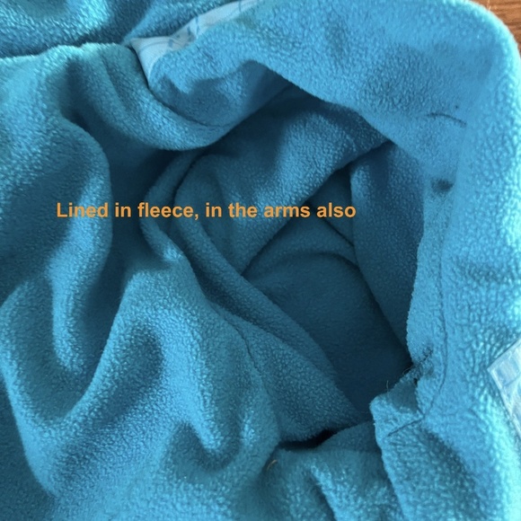 3/$30 - Fleece lined jacket size 5 - Picture 7 of 8